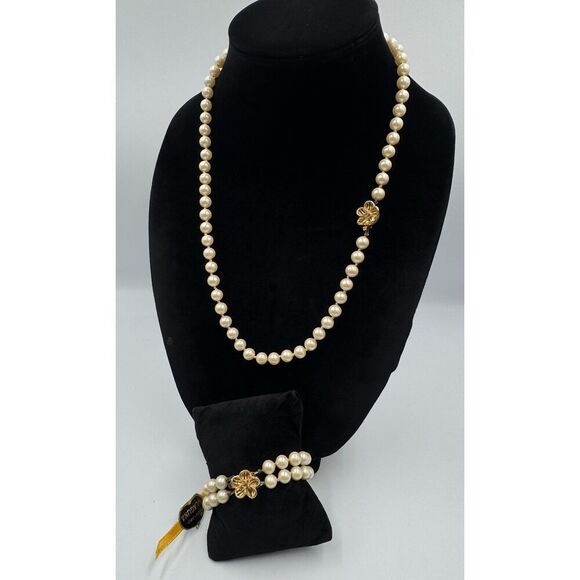 No Brand Jewelry - Vintage Gold Tone Flower Clasp Faux Pearl Sapphire Accents Necklace Bracelet Set